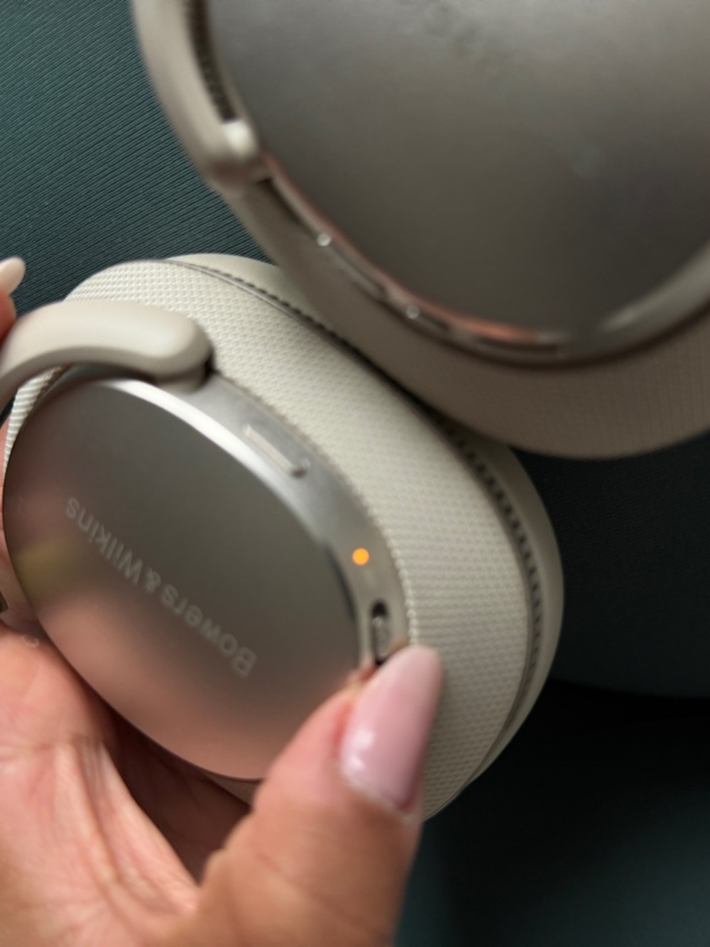 Bowers & Wilkins Px7 S3 Over-Ear Headphones - Picture 6 of 8